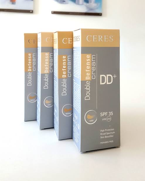 Ceres DD Medium 50 ml Arbutin, beta‑glukan ve antioksidanlar içeren, orta kapatıcılıkta renkli güneş koruyucu (DD krem); leke kontrolü, nemlendirme ve yaşlanma karşıtı etki sunar – doğal ve ferah görünüm sağlar.