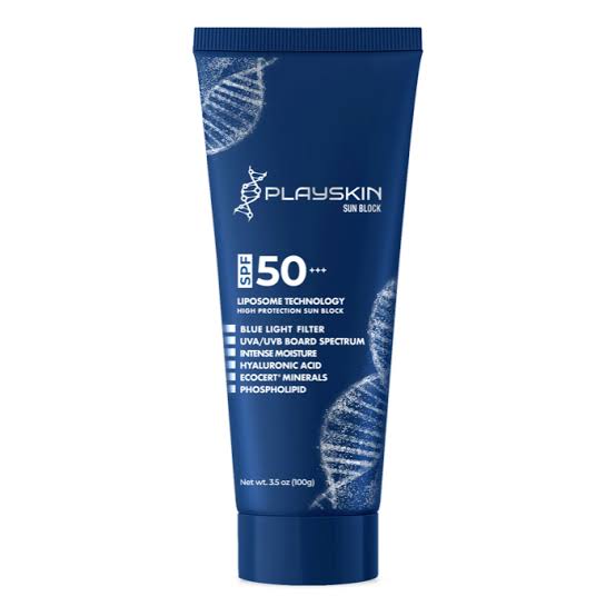 Playskin Sun Block SPF50+ 100 ml Playskin Sun Block SPF50+, UVA ve UVB ışınlarına karşı yüksek koruma sağlar. Hafif yapısı, nemlendirici etkisi ve leke karşıtı içeriği ile tüm cilt tiplerine uygundur. Günlük kullanım için idealdir.