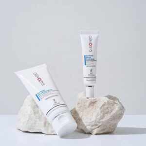 Genosys Soothing Repair Postcream 100 gr, dermatolojik işlemler sonrası tahriş olmuş cildi yatıştırmak, nemlendirmek ve bariyeri güçlendirmek için geliştirilmiştir. sh-Polypeptide-7, hyaluronik asit, beta glukan ve Centella Asiatica ile cildi hızla onarır. #SRP100gr #peelingsonrası #lazersonrasıbakım #ciltonarıcıkrem #genosysSRP