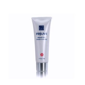 Retinoid içerikli gece bakım jeli. Hücre yenilenmesini destekler, ince çizgileri azaltır ve cilde sabaha kadar pürüzsüzlük kazandırır. Gündüz mutlaka güneş koruyucu ile birlikte kullanılmalıdır.