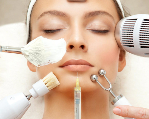 Çanakkale Kleopatra Güzellik Salonu'nda uzmanlar tarafından yapılan FullLumine bakımı uygulaması