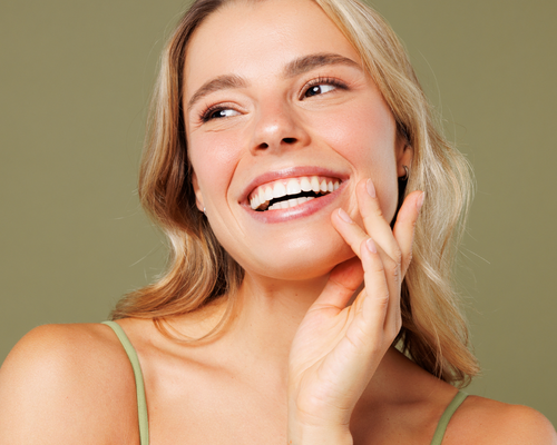 Çanakkale Kleopatra Güzellik Salonu'nda uzmanlar tarafından yapılan MD Ceuticals Retipeel uygulaması